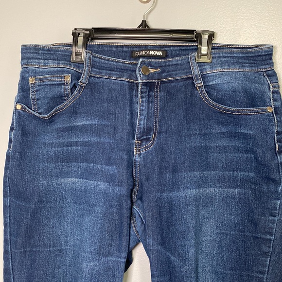 Fashion Nova Ripped Blue Jeans - Picture 4 of 7